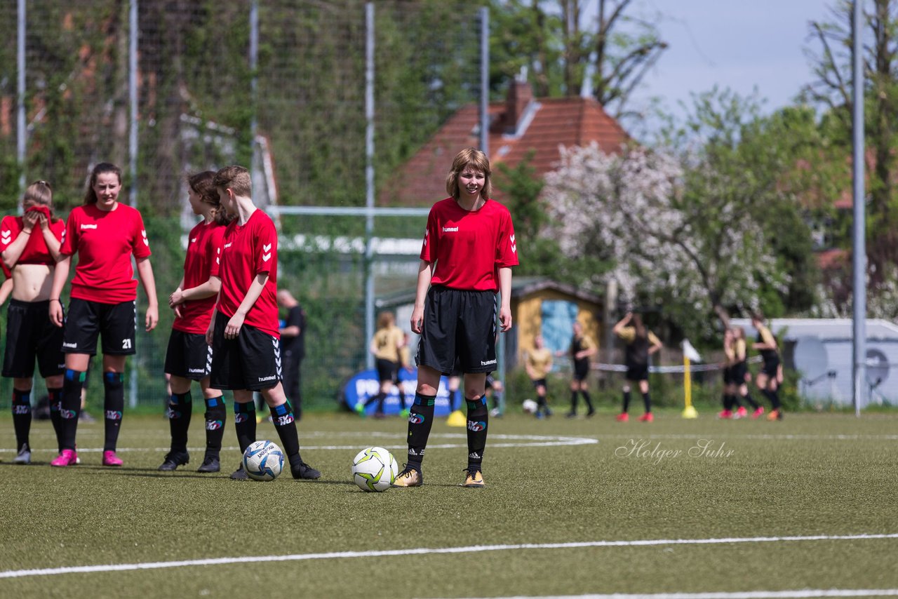 Bild 84 - B-Juniorinnen Pokalfinale SV Henstedt Ulzburg - SG Holstein Sued : 2:0